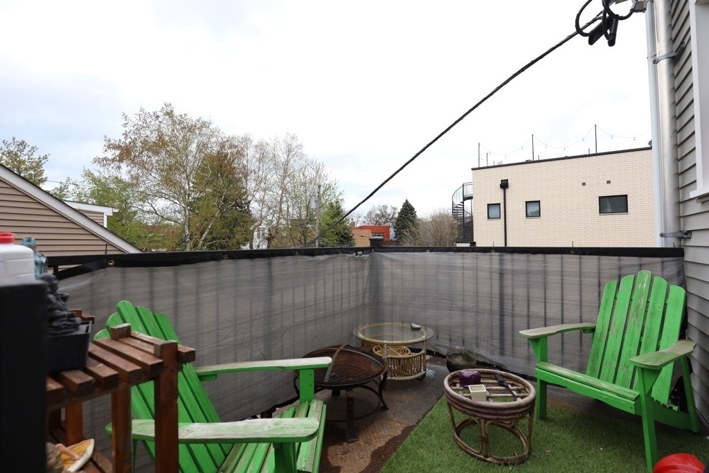 1738 W Altgeld Street - Photo 18