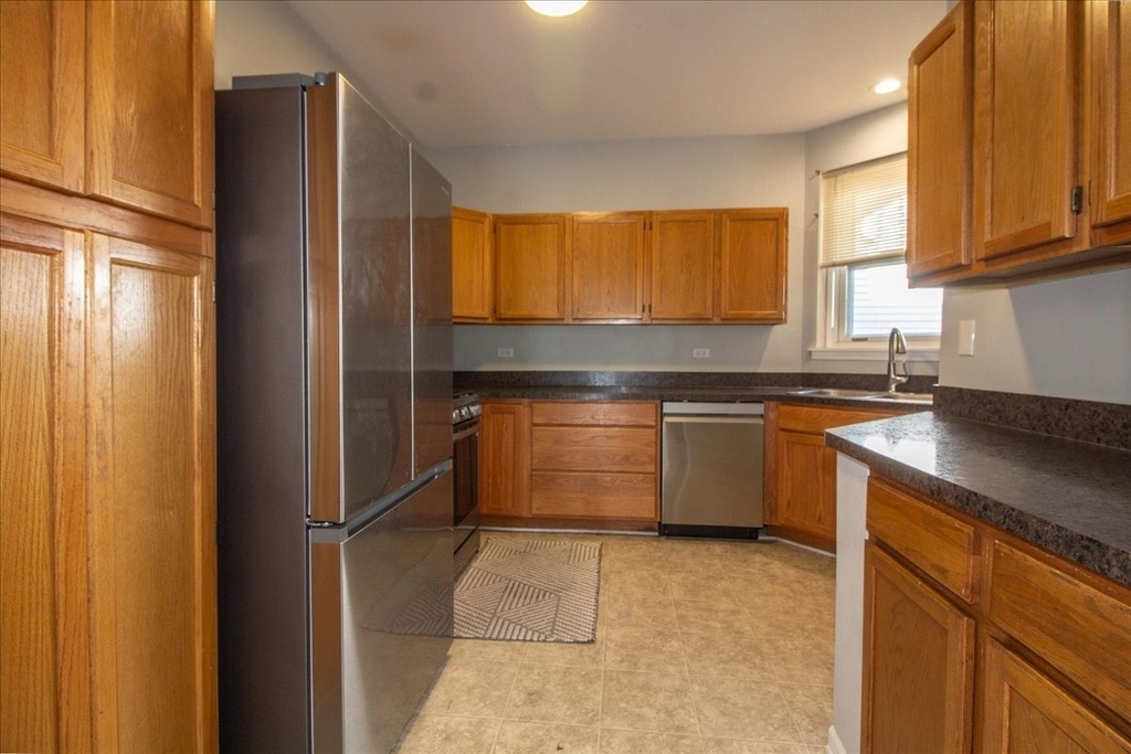 1216 Tennyson Lane - Photo 9