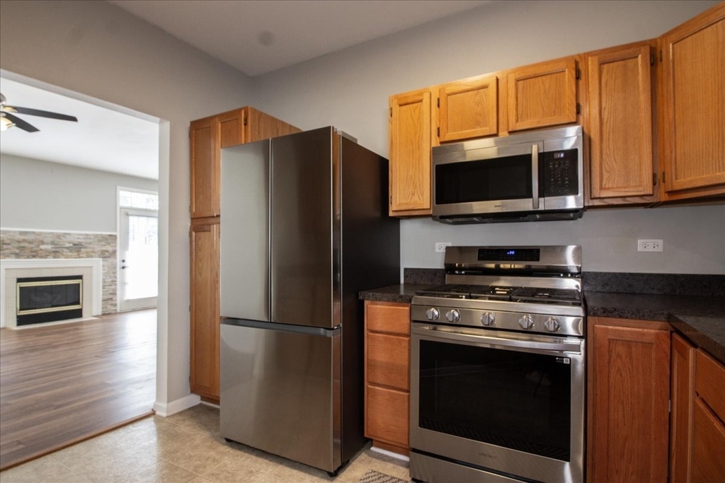 1216 Tennyson Lane - Photo 6