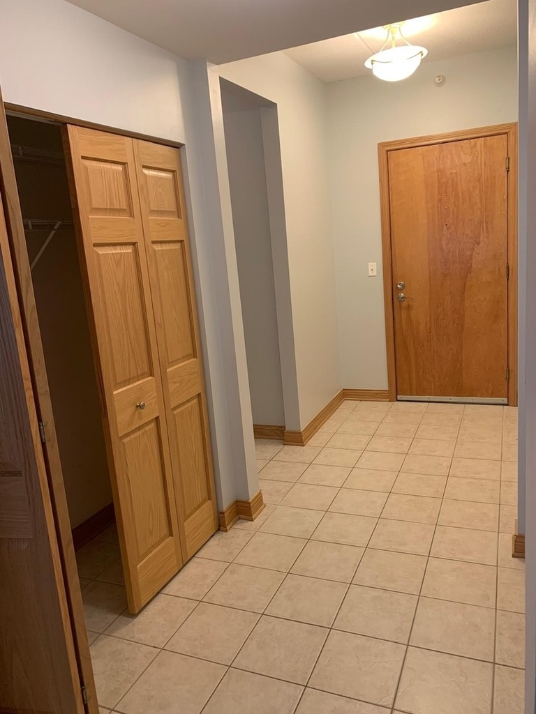 101 Pointe Drive - Photo 10