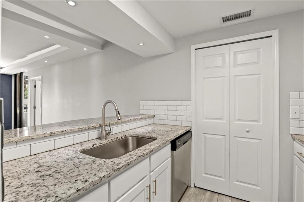 3481 Lakeside Drive - Photo 7