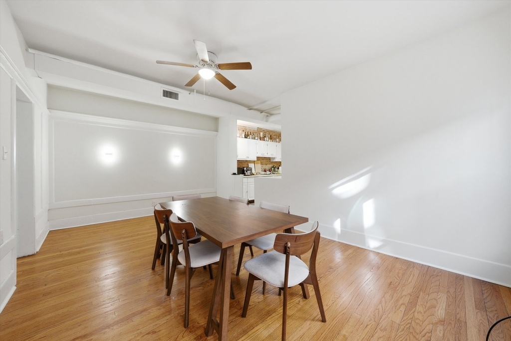 5210 S Ingleside Avenue - Photo 7