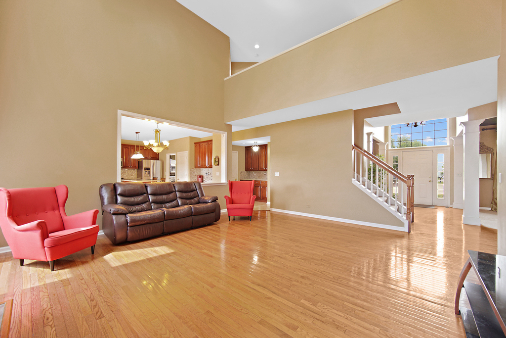 1044 Oakhill Drive - Photo 4