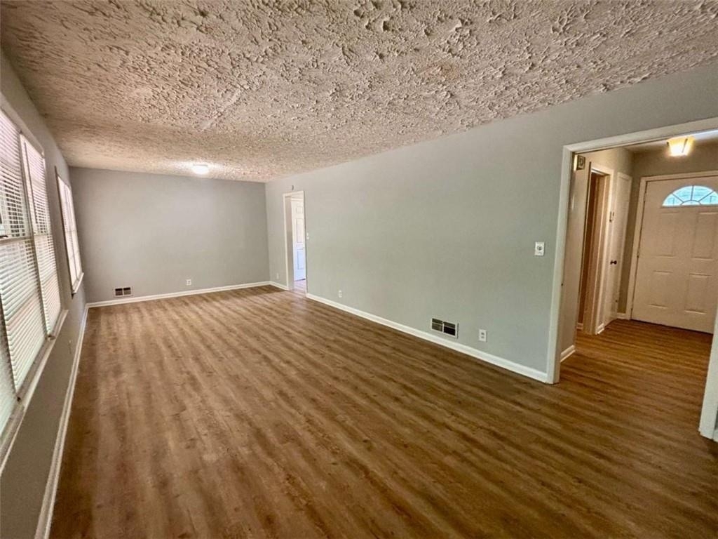 2612 Dawn Drive - Photo 3