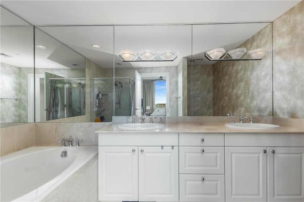 700 Park Regency Place Ne - Photo 19