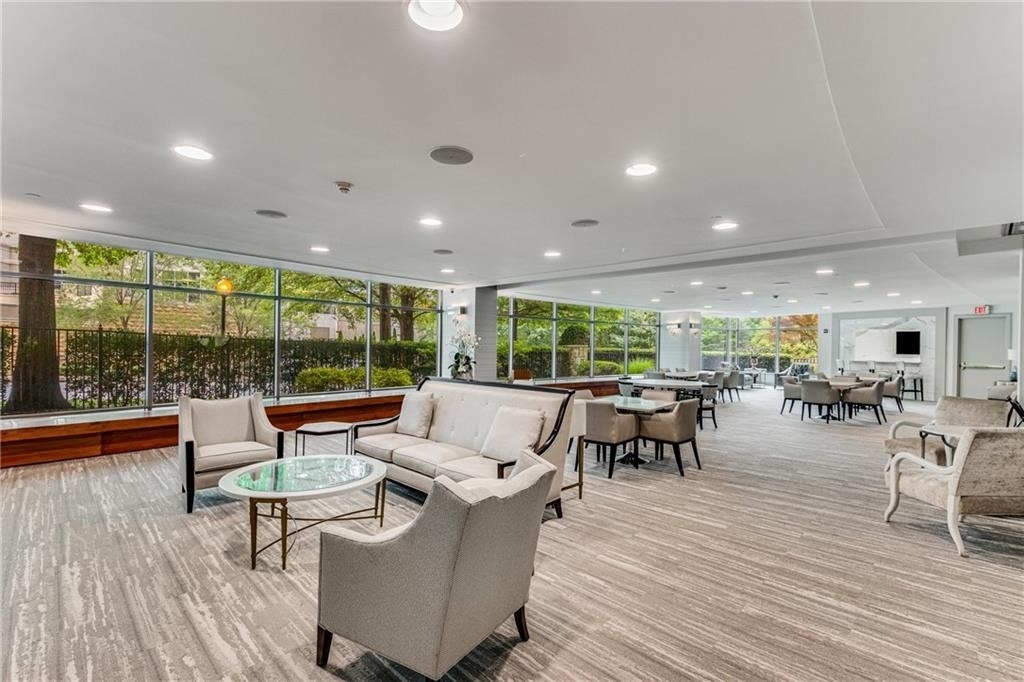 700 Park Regency Place Ne - Photo 32