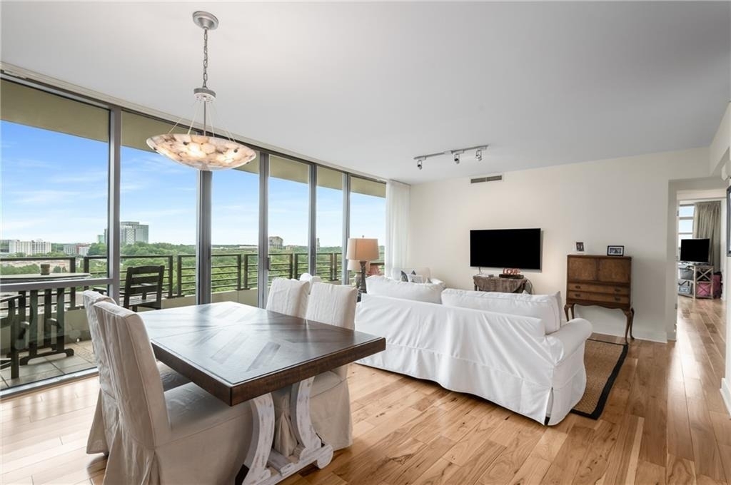 700 Park Regency Place Ne - Photo 3