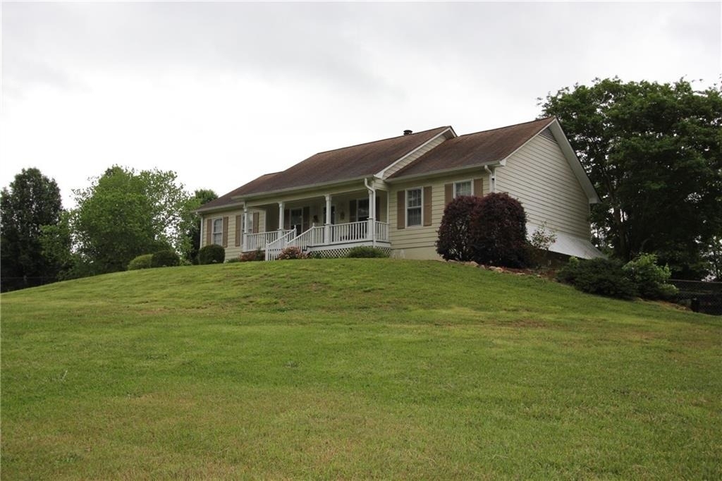 818 Springlake Road - Photo 21