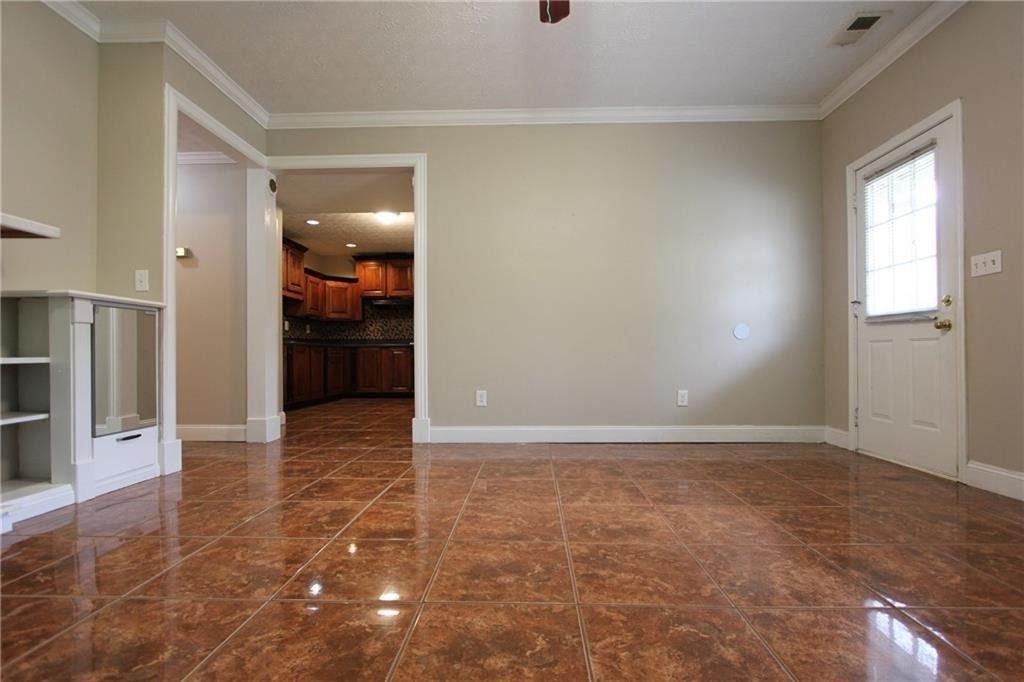 818 Springlake Road - Photo 2