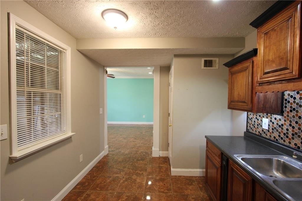 818 Springlake Road - Photo 9