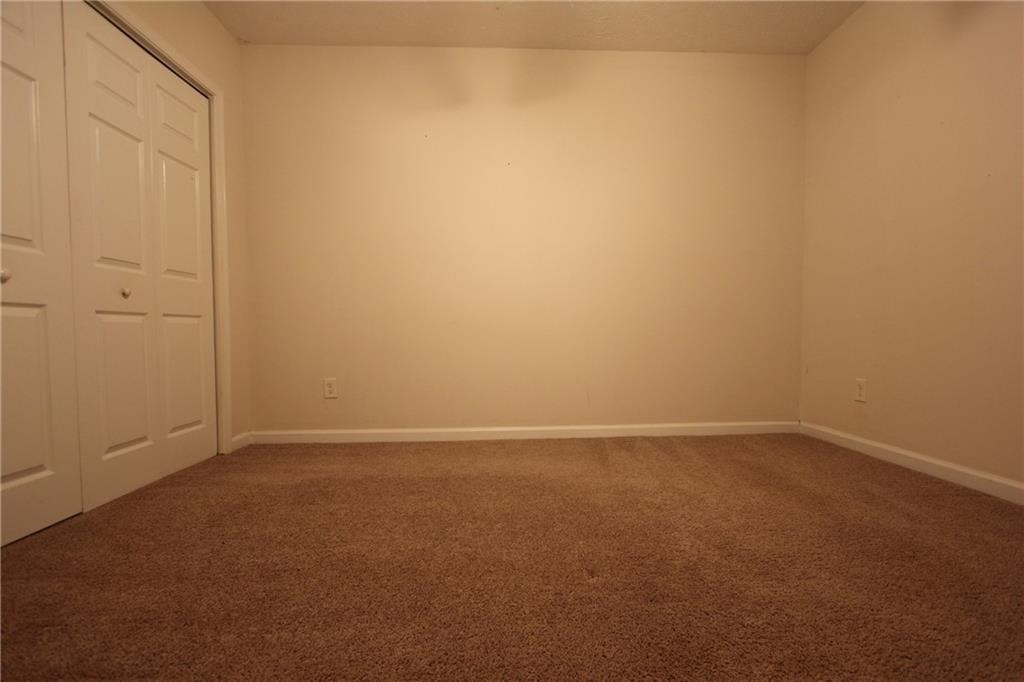 818 Springlake Road - Photo 14