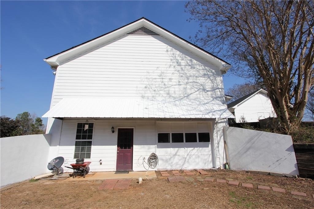 818 Springlake Road - Photo 1