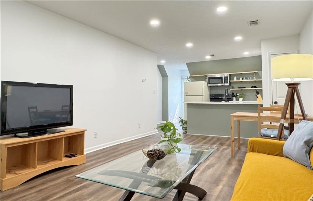 4193 N Shallowford Road - Photo 4