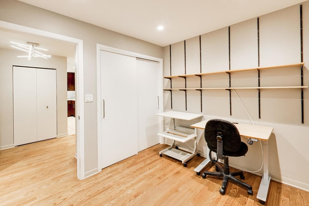 2722 Central Street - Photo 22