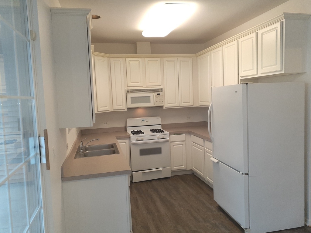 11 E Illinois Avenue - Photo 6
