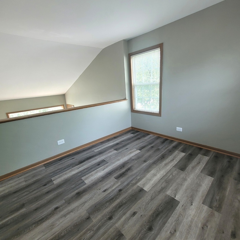 156 Castlewood Court - Photo 16