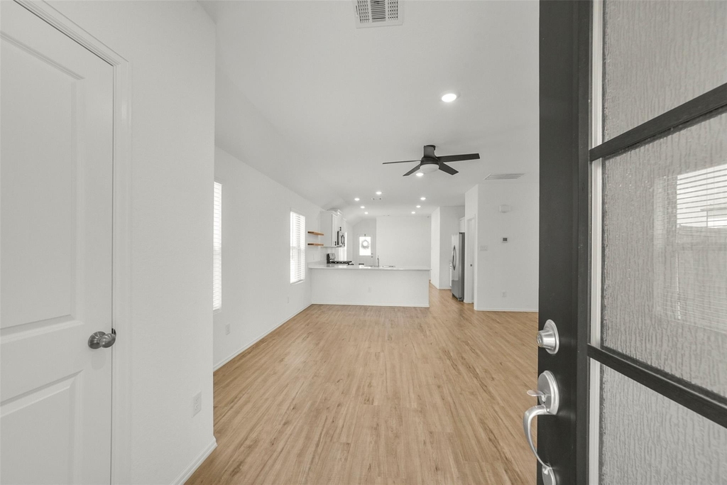 3003 Halleton Court - Photo 3