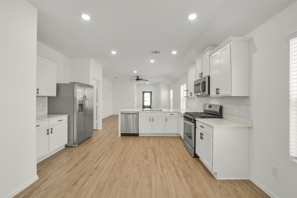 3003 Halleton Court - Photo 8