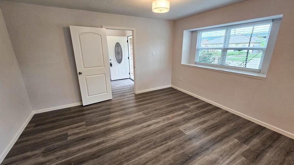 9327 Leader Street - Photo 6