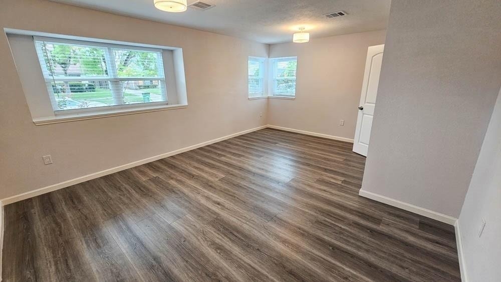 9327 Leader Street - Photo 7