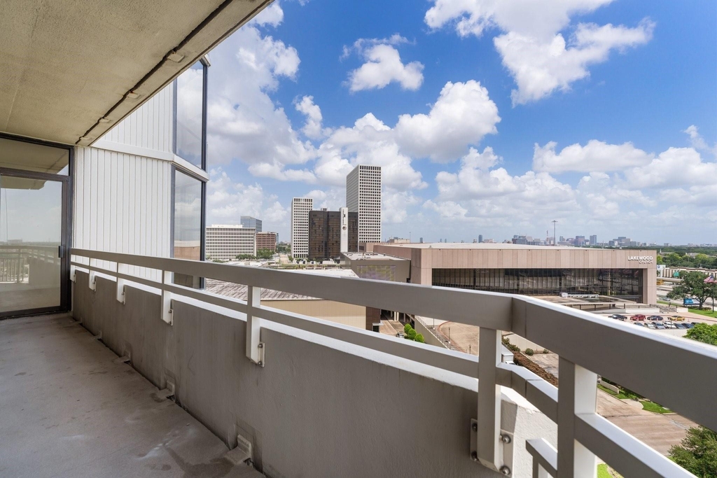 15 Greenway Plaza - Photo 18