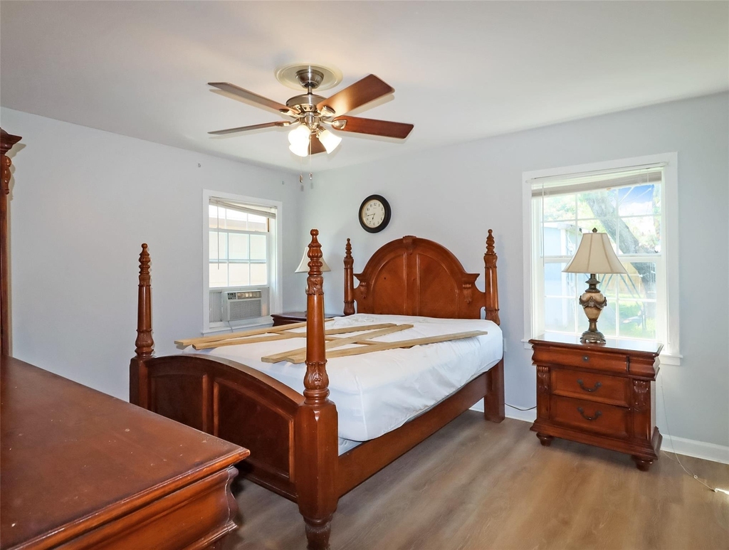 1411 15th Avenue N - Photo 2