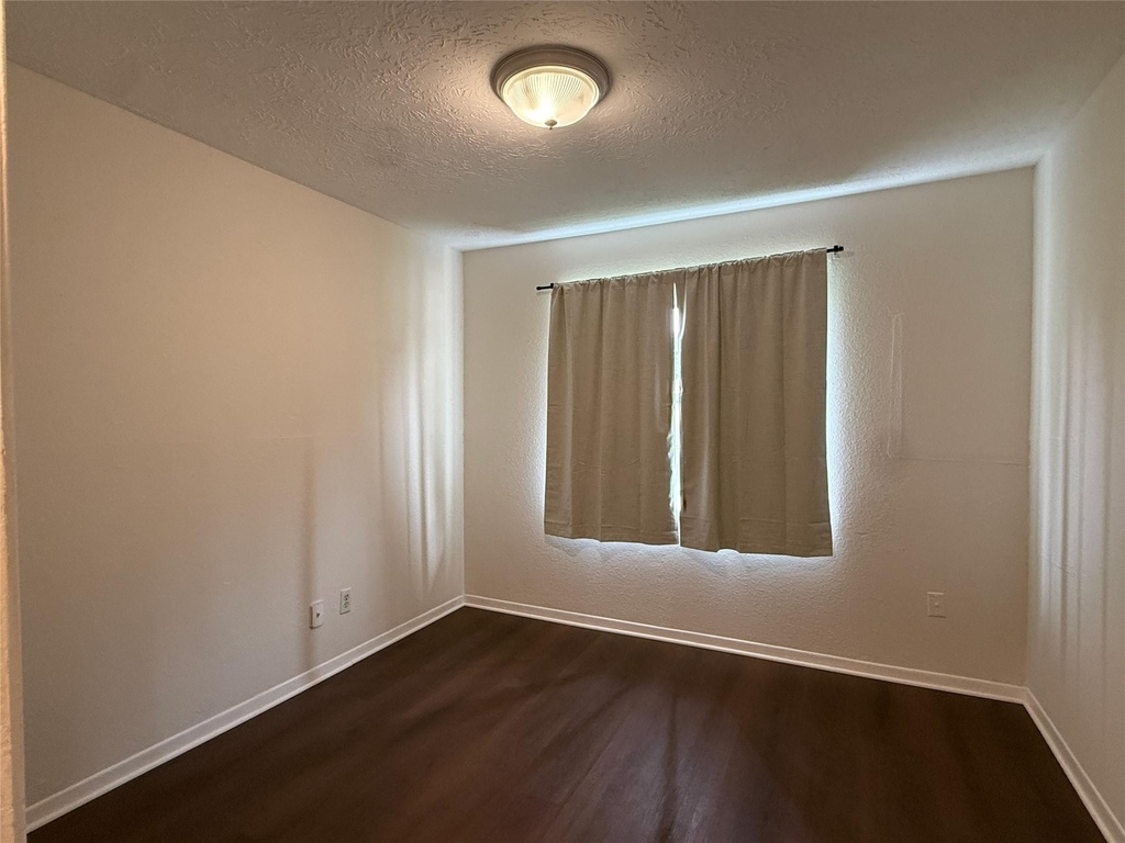 10519 Kirkglen Drive - Photo 9