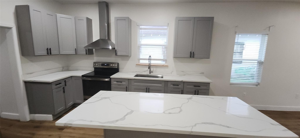 2304 Chapman Street - Photo 12