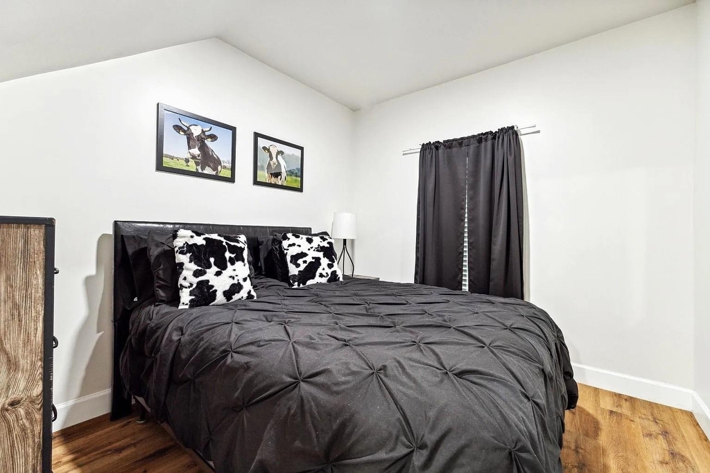 2304 Chapman Street - Photo 8