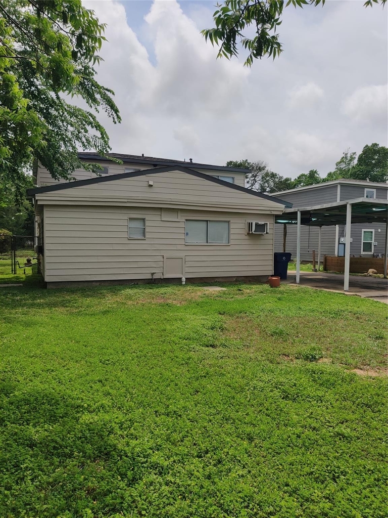 1208 7th Ave Avenue - Photo 2