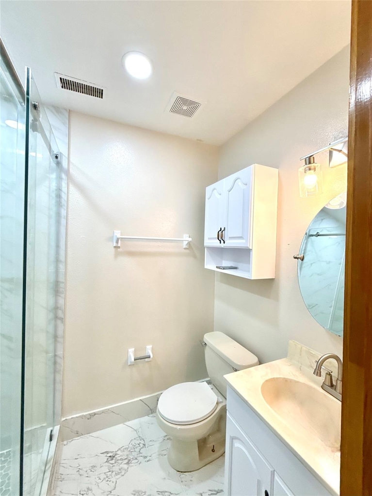 801 E Stadium Court - Photo 2