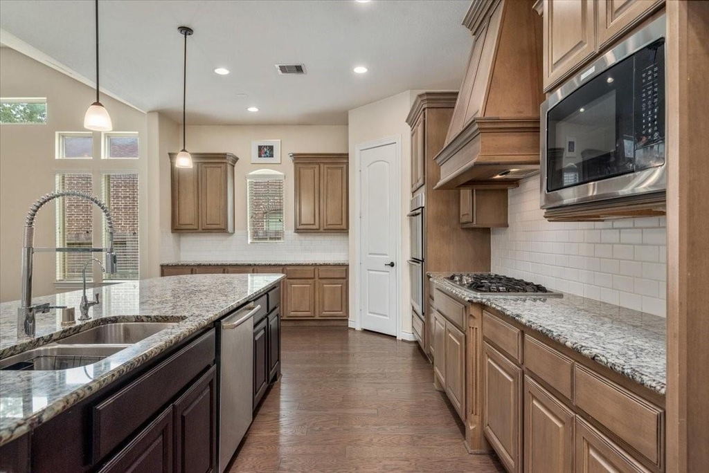 23034 Creek Park Drive - Photo 12