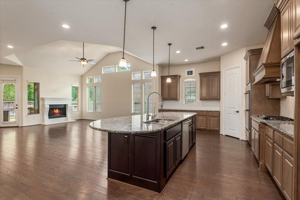23034 Creek Park Drive - Photo 11