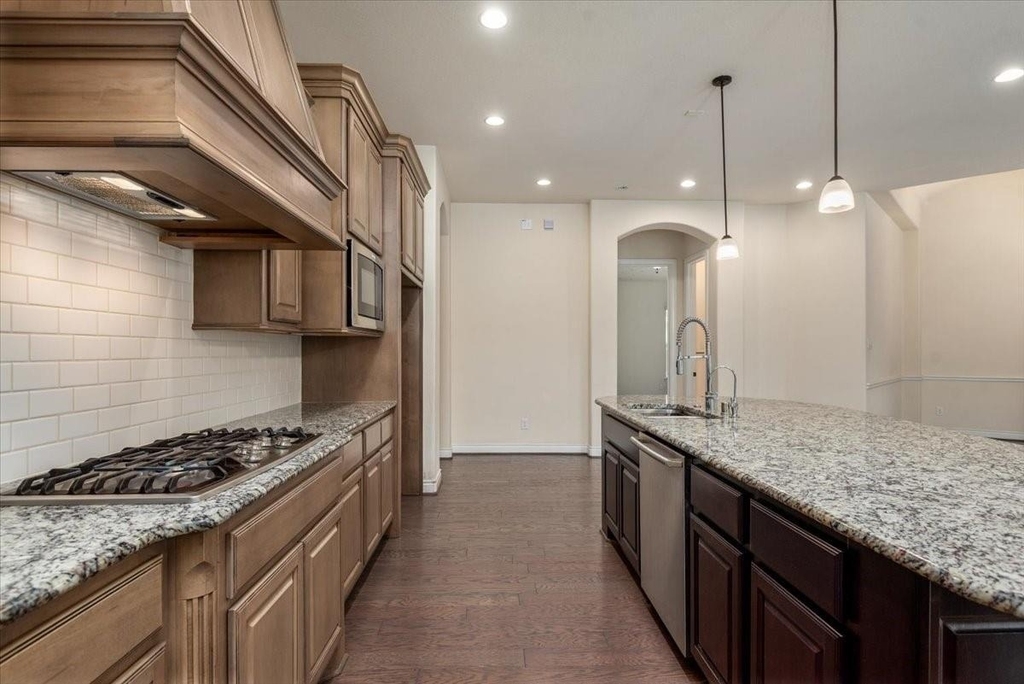 23034 Creek Park Drive - Photo 9