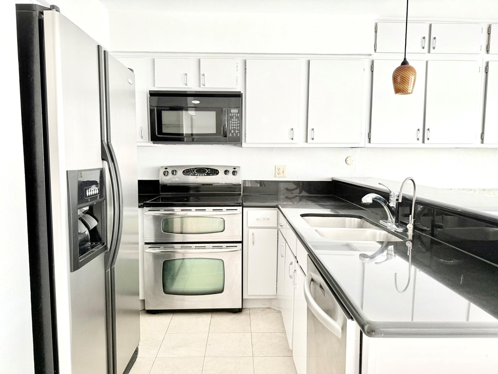11633 Village Place Drive - Photo 6