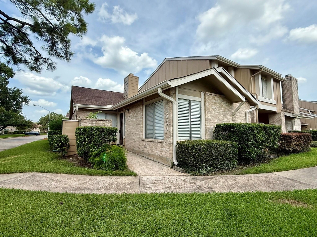11633 Village Place Drive - Photo 0