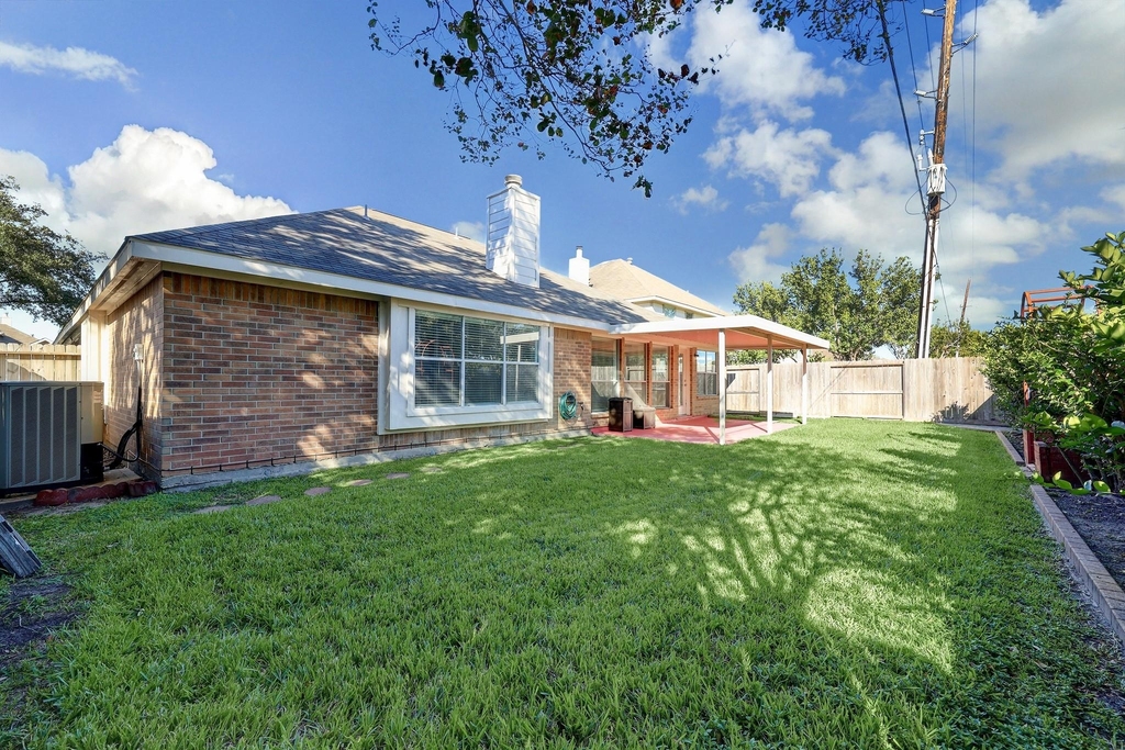 17407 Winfield Square - Photo 24
