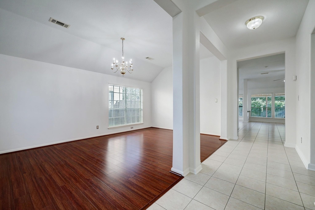17407 Winfield Square - Photo 2
