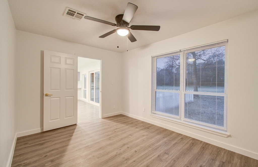 523 Brandon Road - Photo 22