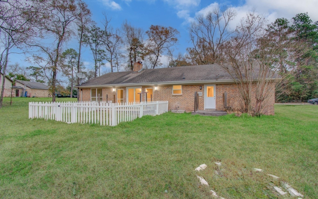 523 Brandon Road - Photo 23