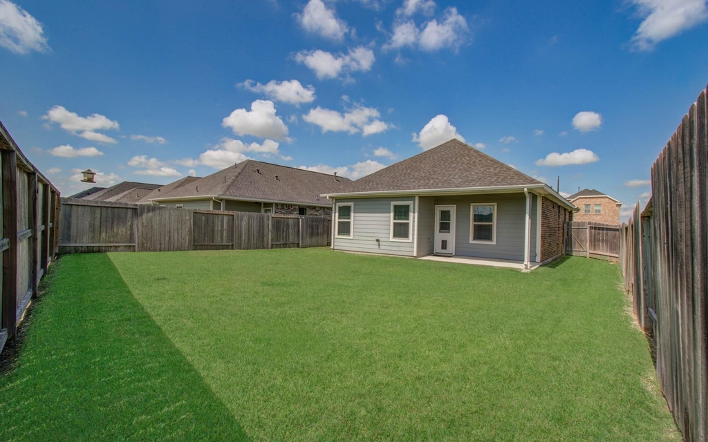7427 French Quarter Court - Photo 26