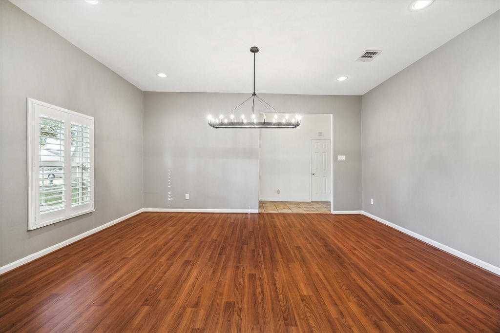 6215 Cheena Drive - Photo 4