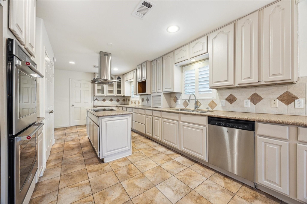 6215 Cheena Drive - Photo 11