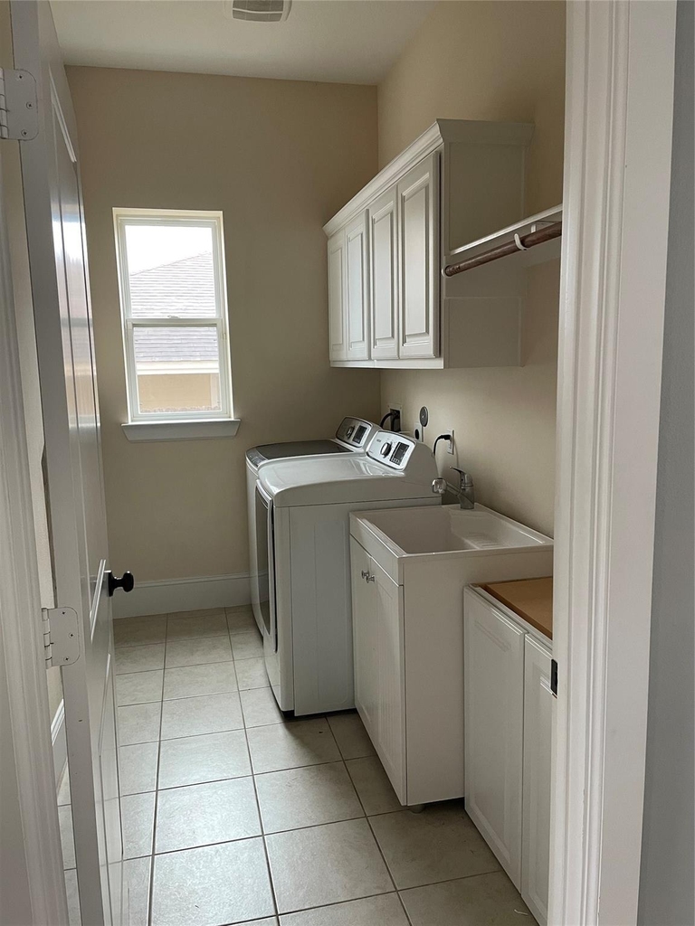 5105 Maple Street - Photo 9