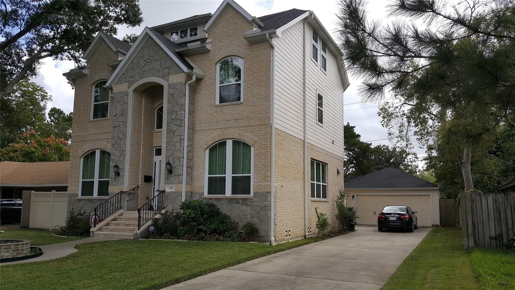 5105 Maple Street - Photo 3