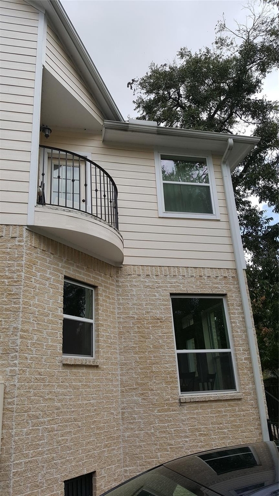 5105 Maple Street - Photo 2