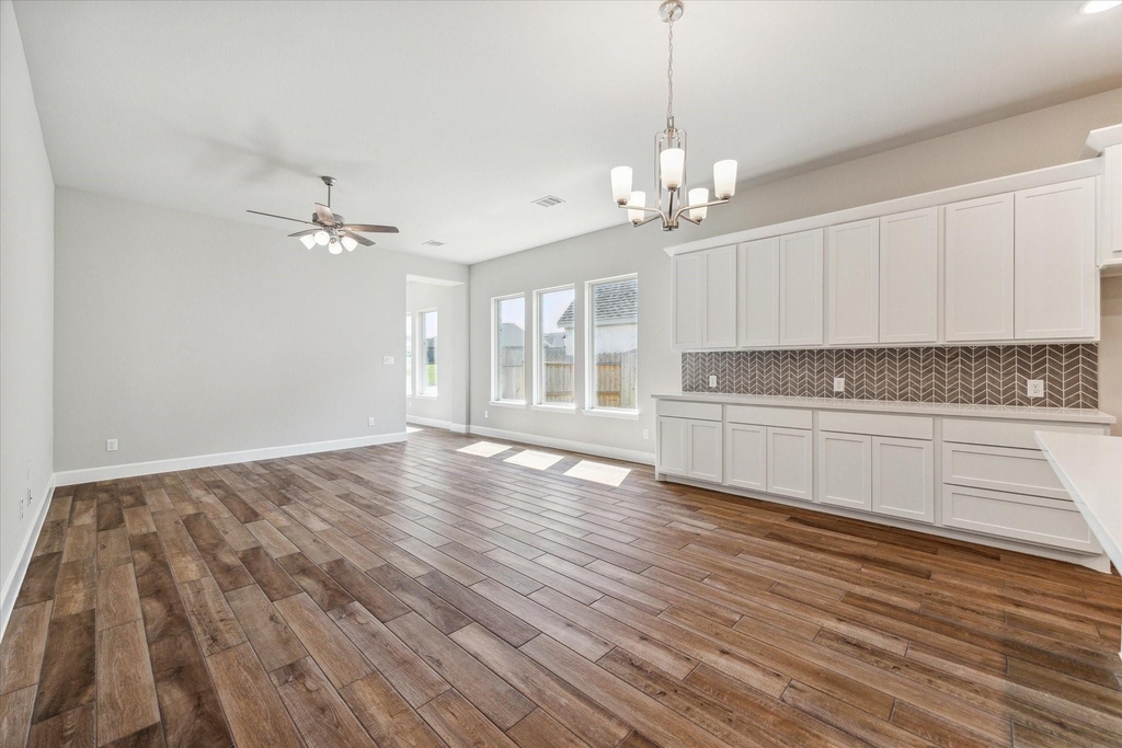 1309 Wicklow Forest Street - Photo 7