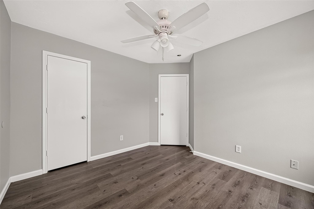 19451 Nasworthy Drive - Photo 35