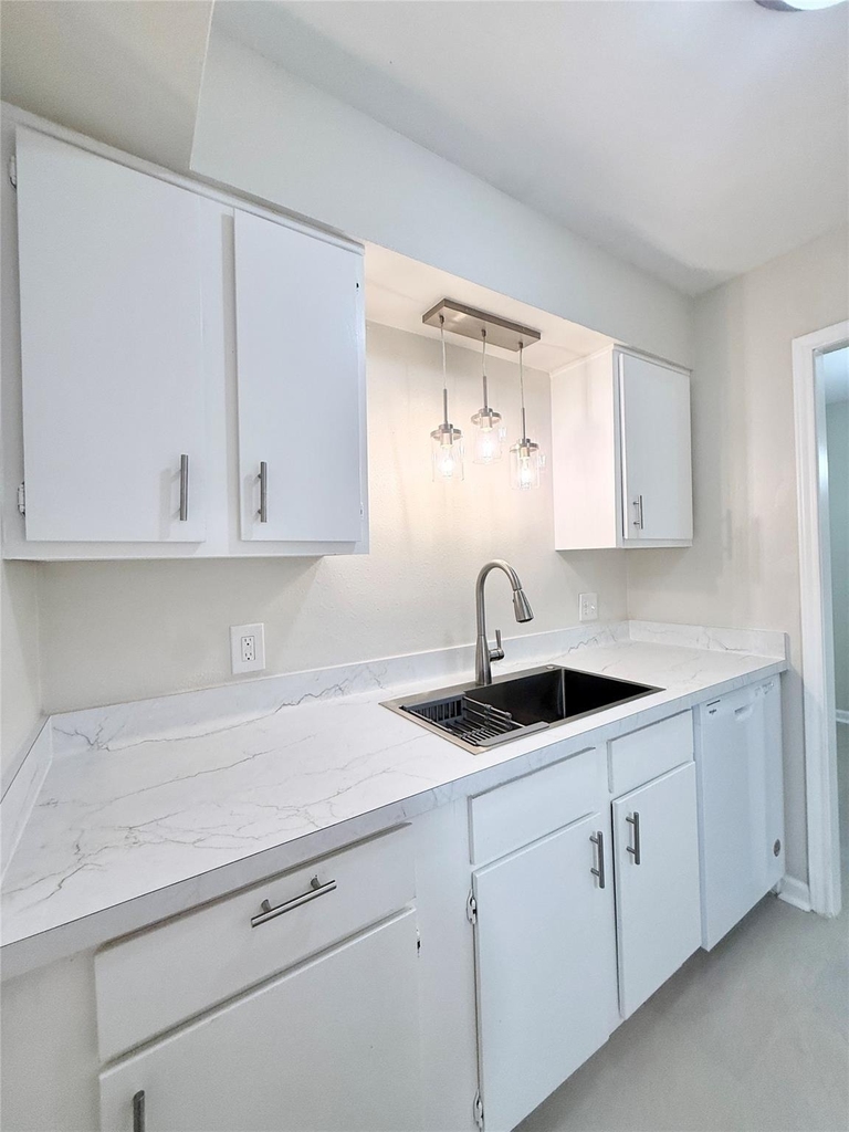 130 Oyster Creek Drive - Photo 6