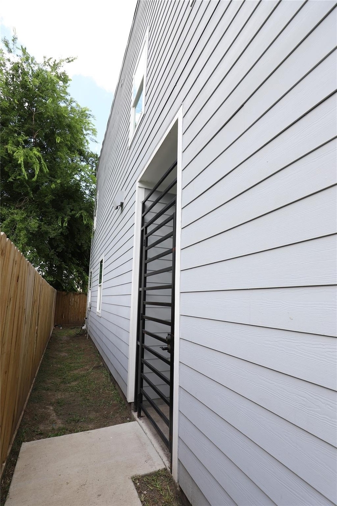 4422 Phlox Street - Photo 1